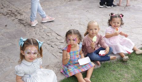  Cayetana, Mara, Mikaela y María José.