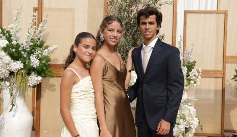  Alexa Martínez, Melissa Martínez y Diego Vázquez.