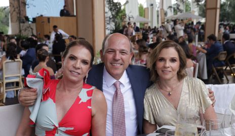 Pita, Roberto y Jana.