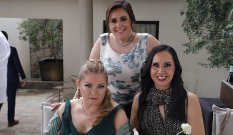  Eunice Santoyo, Tere Araujo y Raquel Ibarra.