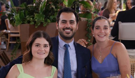  María José Valladares, Jorge Chevaile y María Meade.