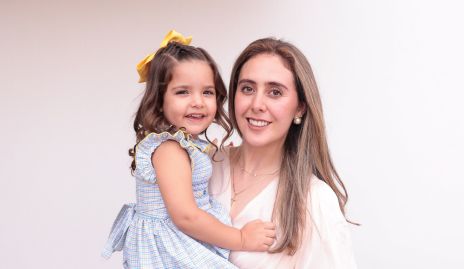  Carlota Villaseñor y Valeria Villarreal.