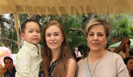  Isabel, Paola, Luis y Juan Pablo.