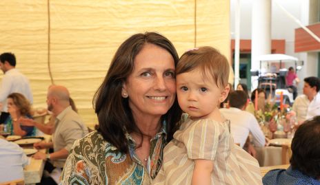 Gabriela Meade con su nieta Maite Díaz Infante.