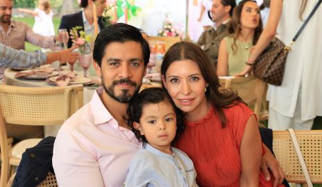  Sebastián Montelongo, Alejandro Montelongo y Mónica Quezada.