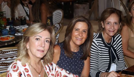  Ana Meade, Martha Elena Muñiz y Caridad Rangel.