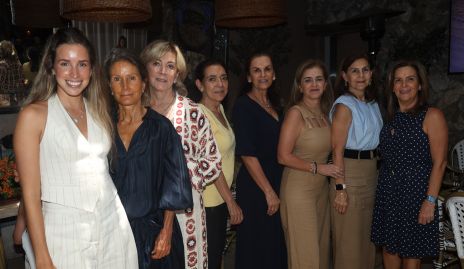  Ana Pau López, Lourdes Herrera, Ana Meade, Marcela Nava, Raquel Valladares, Adriana Carrera, Luchi Grijalba y Martha Elena Muñiz.