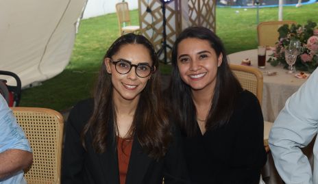  Cecilia Ochoa y Nadia Ochoa.