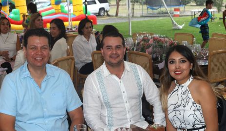  Paco García, Mario Dávila y Lidia Vargas.