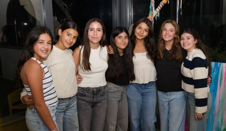  Ana Lucía Guerra, Ana Isa, Sofía Balbontín, María Solís, Lola Sander, Inés Lozano y Zoé Escalante.