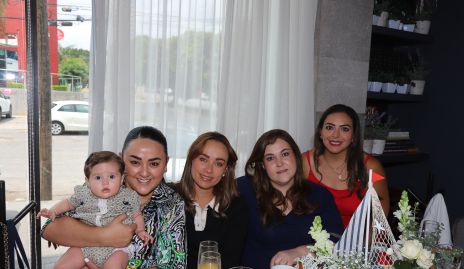  Fantina Díaz de León, Claudia Méndez, Mariana Rubín y Nathalie.