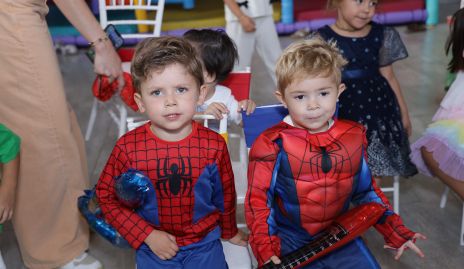  Andrés y Diego.