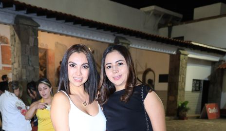  Montse Esqueda y Montserrat Martínez.