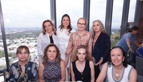  Margarita González, Claudia Martínez, Martha Rivera, Lourdes Zapata, Norma Aldrete, Yolanda Rivera, Leticia Sánchez y Carla Castillo.