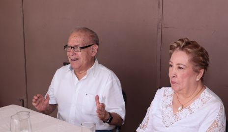  Joel Armendáriz y Rosy Gallardo.