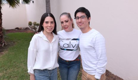 Priscila Luévano, Marce Armendáriz y Darío Luévano.