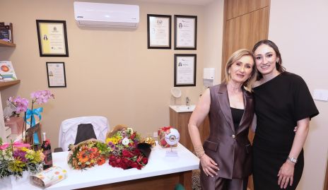  Ana Abando y Arantxa Cárcoba.