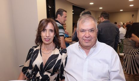 María Ávila y Juan Natividad.