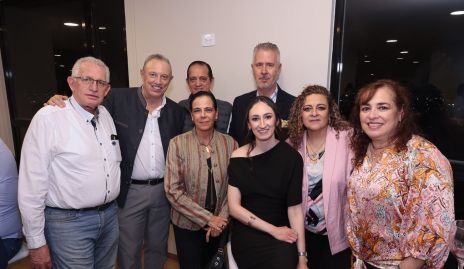  Luis Rodríguez, Félix Cárcoba, Francisco Hurtazar, Gonzalo Ortuño, Marilú Cubillas, Arantxa Cárcoba, Rosaría Morón y Rosalba Medina.