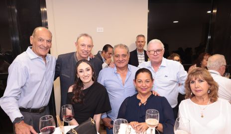  Amaro Insua, Félix Cárcoba, Joaquín Romero, Enrique Martínez, Arantxa Cárcoba, Verónica Humara y Lupita Garcia.