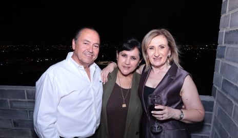  Juan Valle, Ruth de la Torre y Ana Abando.