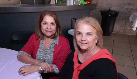  Margarita Márquez y Luz María Márquez.