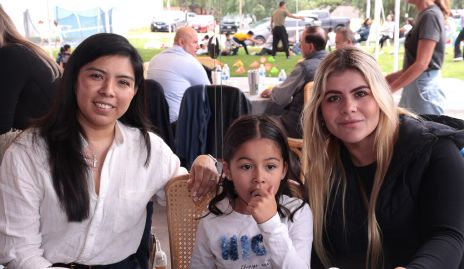  Viri Morán, Ema Arreola y Paola Navas.
