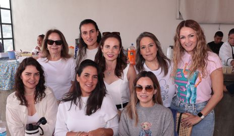  Paty García, Luz Arellano, Loari Cabrera, Michelle Zarur, Fernanda Saiz, Alexandra Becker, Paola Rodríguez y Arlette Robles.