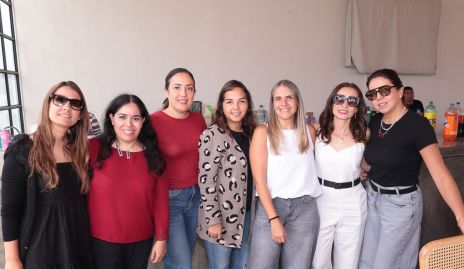  Teresa Briseño, Mónica Medina, Amparo Gordillo, Yuriko Hongo, Paloma Espinosa, Loari Cabrera y Fer Castillo.