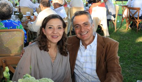  Martha Leticia Pérez y Juan Carlos Gámez.