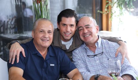  Carlos Brueggeroff, Gerardo Serrano y Rafa Olmos.