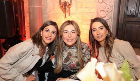  Patricia Gómez, Claudia Oliva y Lorena Andrés.