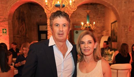  José Antonio Hernández y Claudia Díaz Infante.