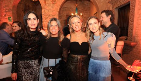  Mariana Rodríguez, María José Barragán, Priscila González y Elizabeth Treviño.