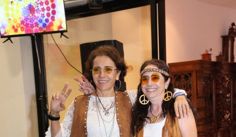  Patricia Ramos y Lourdes Obregón.