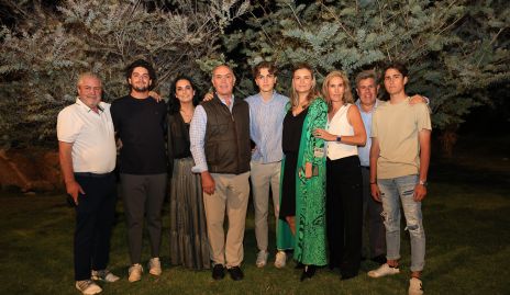  Óscar Vera, Pato Vera, Maricel Gutiérrez, Caly Hinojosa, Caly Hinojosa, Francine Coulon, Claudia Quiroz, Galo Galván y Mau Galván.