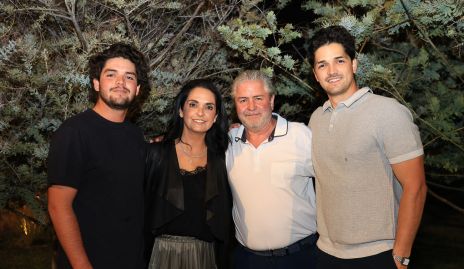  Patricio Vera, Maricel Gutiérrez, Oscar y Oscar Vera.