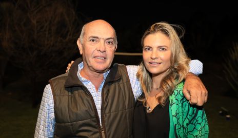  Caly Hinojosa y Francine Coulon.