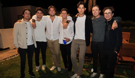  Juan Carlos de la Rosa, César Morales, Moy Payán, Patricio Vera, Esteban Artolózaga, Rodrigo Navarro y Juan Pablo Abaroa.