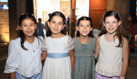  Renata, Inés, María Inés y Regina.