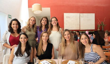  María Lavín, Ingrid Velasco, Elia de Padilla, Micol Echegaray, Sofía Álvarez, Paulina Martínez, Gaby Del Valle y Marigel Villasana.