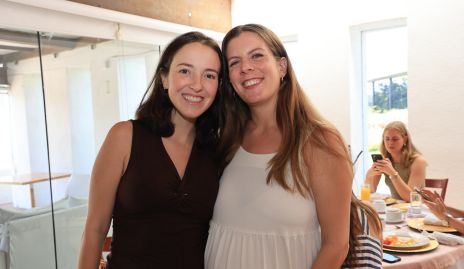  Yolanda Navarro y Micol Echegaray.