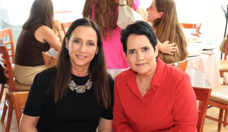  Carmen Bravo y Tita García.