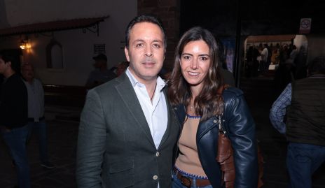  Xavier Castro y Gaby Labastida.