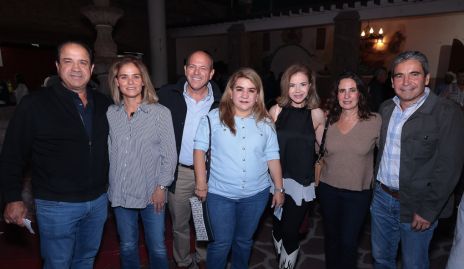  Aldo Pizzuto, Marcela Benavente, Roberto, Carmenchu, Sigrid Werge, Ana Paula Gutiérrez y Martín de la Rosa.