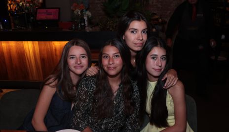  Ximena Navarro, Camila Alfaro, Romina Villaseñor y Gala Lozano.