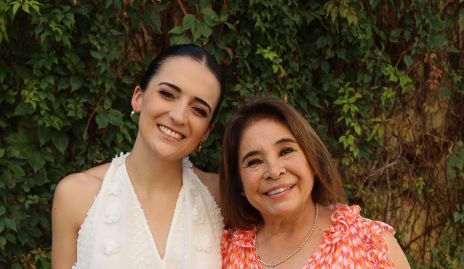  Marijó Zacarías Zacarías con su suegra Patricia Martínez.