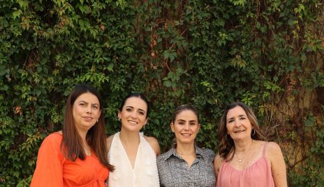  Alejandra Saenz, Marijó Zacarías, Virginia y Marcela Valle.