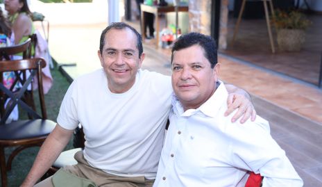  Alejandro Fernández y Leonardo Martínez.
