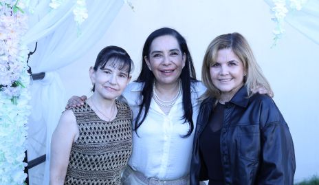  Coco Humara, Rosy Campos y Carolina Alvear.